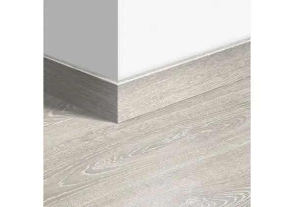 Ламинированный плинтус Quick Step 03560 77х14х2400